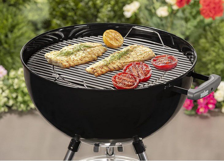 Weber Bar B Kettle 47cm Holzkohlegrill ab 81€ (statt 119€)