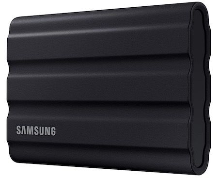 Samsung T7 Shield Portable 2TB SSD für 135,99€ (statt 151€)
