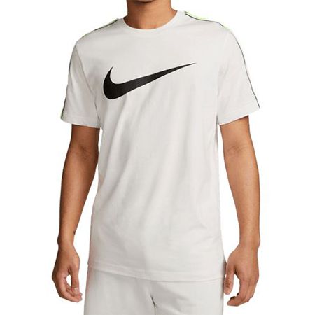 Nike Repeat Sale mit mind. 50% Rabatt + VSK Frei   z.B. T Shirt für 14,99€ (statt 27€)