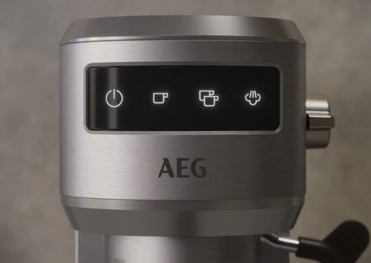 AEG EC6 1 6ST Gourmet 6 Espresso Siebträgermaschine für 99,95€ (statt 130€)