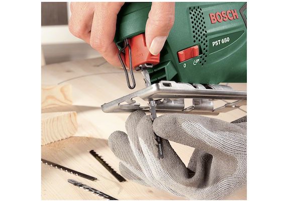 Bosch Home and Garden Stichsäge PST 650 für 34,99€ (statt 50€)