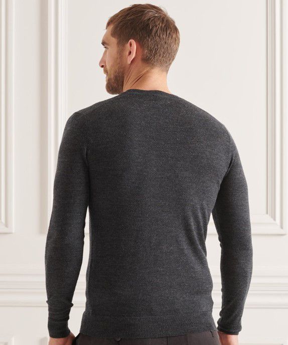 Superdry Studios Merino Pullover mit Rundhalsausschnitt für 27,95 € (statt 43€) Restgrößen