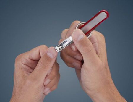 Zwilling Manicure Multi Tool 60mm für 14,54€ (statt 20€)