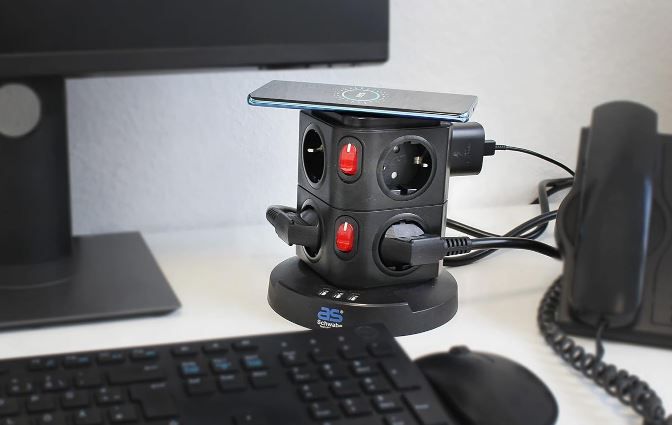 as Schwabe 8 Fach Steckdosentower mit USB + QI Ladefunktion für 36,09€ (statt 45€)