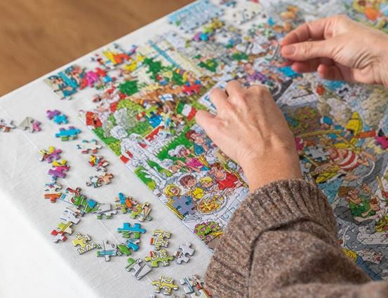 Jumbo   Jan van Haasteren: Auf dem Weingut Puzzle, 3.000 Teile für 14,26€ (statt 30€)