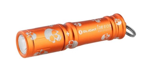 Gratis: Olight i3E EOS Taschenlampe Orange Skull (statt ca. 16€) & 5,95€ Versandkosten