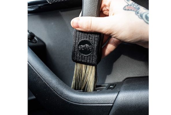 Meguiars X2001EU einstellbare Innenraumbürste für 14,36€ (statt 20€)