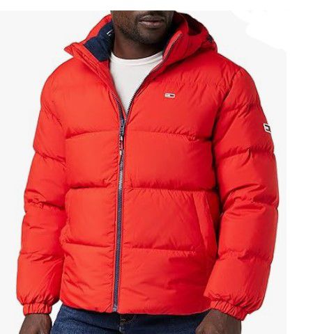 Tommy Jeans  Essential Herren Daunenjacke für 102,95€ (statt 137€)