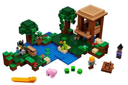 LEGO Minecraft 21133   Das Hexenhaus 502 Teile für 157,99€ (statt 190€)
