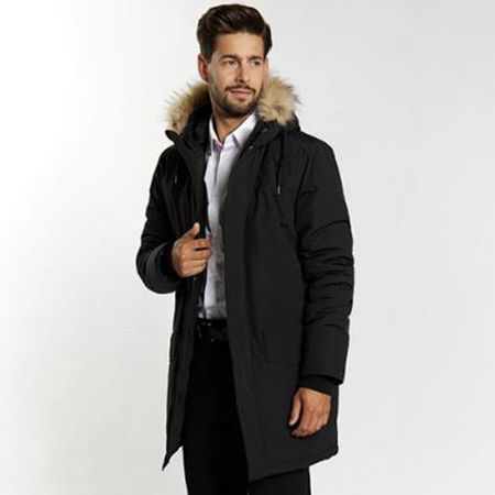 Dreimaster Wintermantel mit Kapuze für 79,99€ (statt 172€)