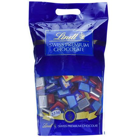 2,5 Kg Lindt Napolitains Mini Schokoladentafeln, ca. 375 Stück für 48,10€ (statt 59€)