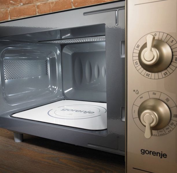 Gorenje 700W Mikrowelle Classico mit Quarz Grill für 89,90€ (statt 129€)