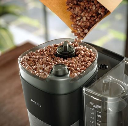 Philips HD7888/01 Grind Brew Kaffeemaschine für 149,99€ (statt 165€)