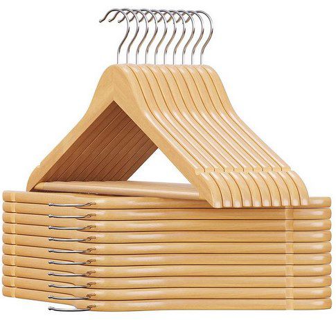 20x SONGMICS Holzkleiderbügel (44,5 cm) mit Steg für 16,99€ (statt 22€)