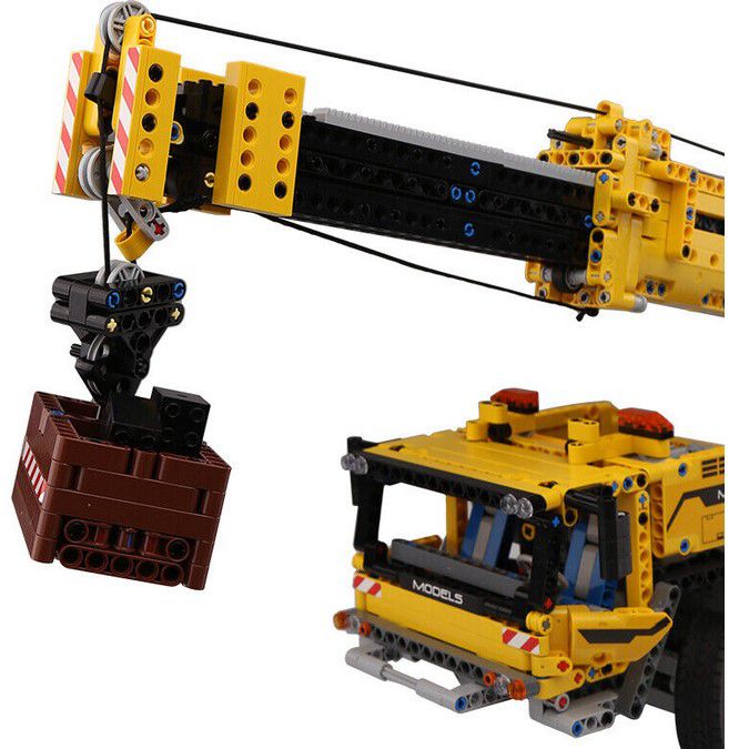 MOULD KING MOC 13107 Technic Kran 8 Motore für 124,42€ (statt 150€)