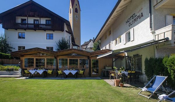 Südtirol: 10 ÜN im 3* Hotel Chalet Olympia inkl. HP für 555,50€ p.P.