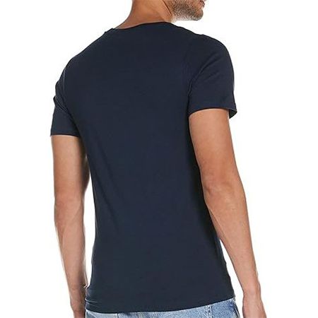 Jack & Jones Classic T Shirt für 6,40€ (statt 12€)