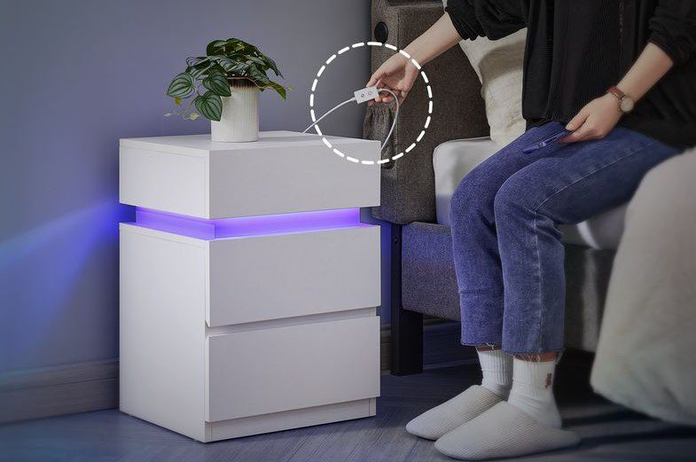 VASAGLE Nachttisch mit LED Beleuchtung für 49,99€ (statt 68€)