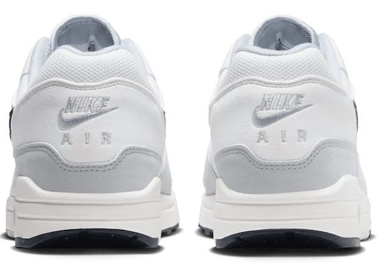 Nike Air Max 1 in Platinum Tint Dark Obsidian für 112,50€ (statt 149€)