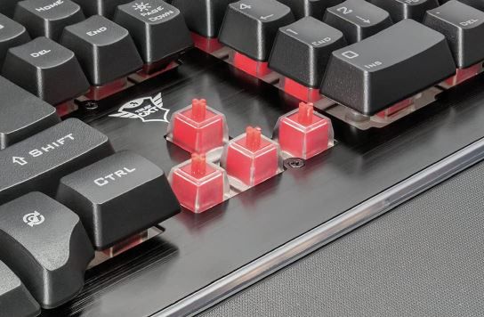 Trust Gaming GXT 860 Thura Halbmechanische LED Tastatur für 11€ (statt 23€)