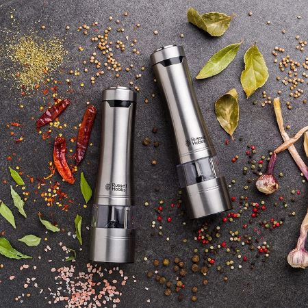2er Set Russell Hobbs Elektrische Salz & Pfeffer Mühle für 23,43€ (statt 30€)
