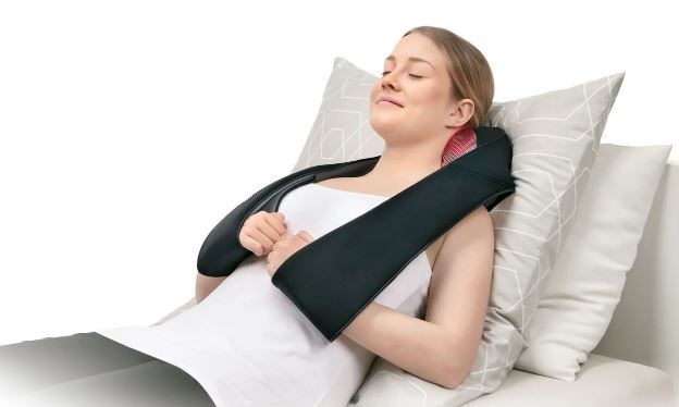 Silvercrest SOSMN 2 D2 Shiatsu Nackenmassagegerät für 30,94€ (statt 46€)