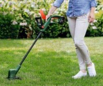 Bosch Akku Rasentrimmer EasyGrassCut 18V für 59,90€ (statt 70€)