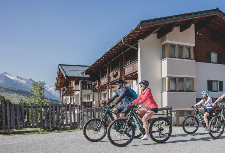 2 ÜN im 4* Hotel Königsleiten Vital Alpin inkl Verwöhnpension & Wellness ab 144€ p.P.