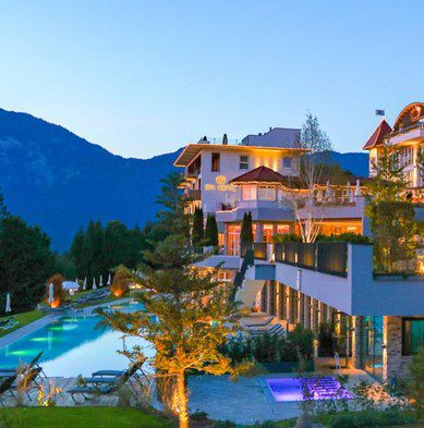 2 ÜN in Tirol im 4* Panorama Royal mit Luxus Spa & Verwöhnpension ab 325€ p.P.