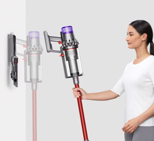 Dyson V11 Outsize Akku Staubsauger refurb. für 379€ (statt neu 469€)