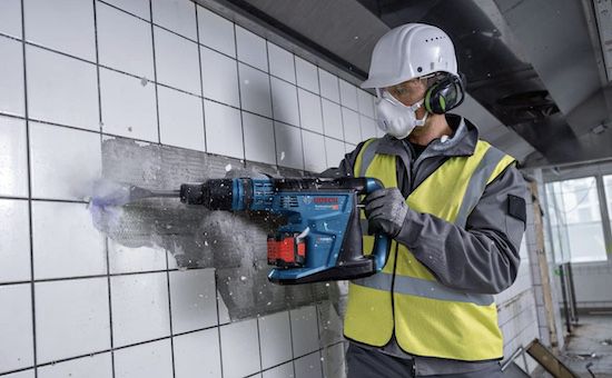 Bosch BITURBO Akku Bohrhammer GBH 18V 40 C + 2 x 5,5Ah + XL Boxx für 648,61€ (statt 816€)