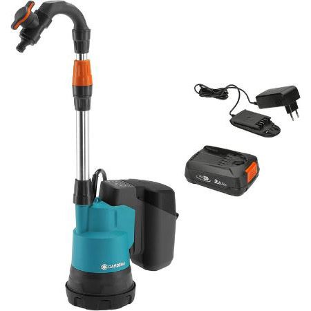 Gardena Akku Regenfasspumpe inkl. Akku + Ladegerät für 114,22€ (statt 129€)