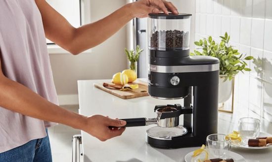 KitchenAid Artisan Kaffeemühle 5KCG8433 für 109,90€ (statt 138€)