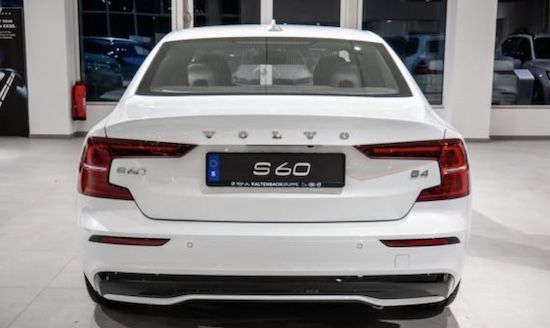 Gewerbe: VOLVO S60 B4 Plus Dark mit 197 PS für 181€ mtl. netto