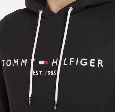 🔥 Schnell sein ➡️ Tommy Hilfiger Blend Logo Hoody in Schwarz für 39€ (statt 69€)
