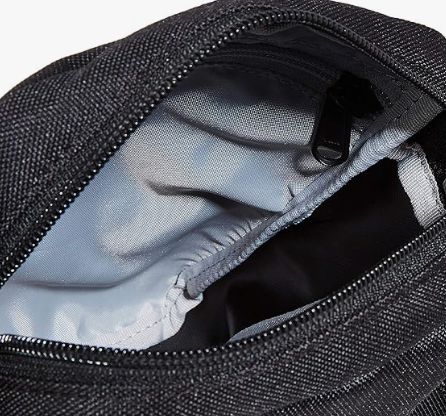 Levis Herren Banana Sling Seriff Crossbody Umhängetasche für 11,93€ (statt 18€)