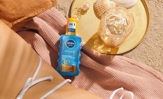 Nivea Sun Schutz & Bräune Sonnenspray LSF 30, 200ml ab 6,36€ (statt 10€)