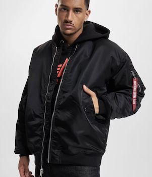 Alpha Industries Sale + 20% extra   z.B. Bomberjacke 129€ (statt 152€)