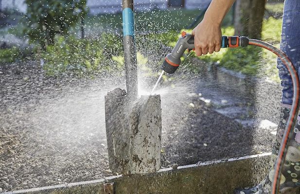 Gardena Comfort Multi Reinigungsspritze für 15,51€ (statt 20€)
