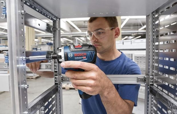 Bosch Professional GSR 12V 35 HX Akku Bohrschrauber mit L BOXX für 103,55€ (statt 129€)