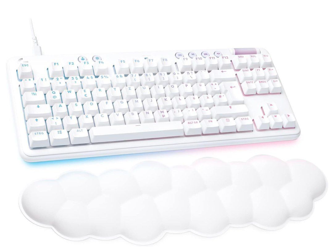 Logitech RGB G713 Gaming Tastatur mit Handballenauflage für 99,99€ (statt 125€)