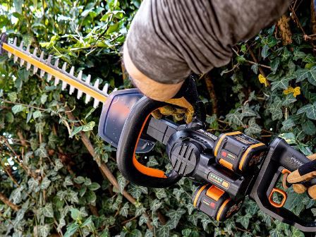 Worx WG286E.9 Nitro Profi Akku Heckenschere, 58cm für 127,49€ (statt 155€)
