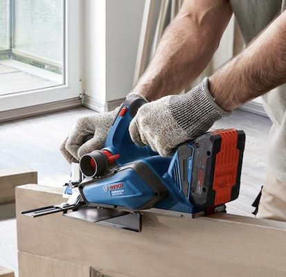 Bosch Professional GHO 18V 26 Akku Hobel für 209,99€ (statt 242€)