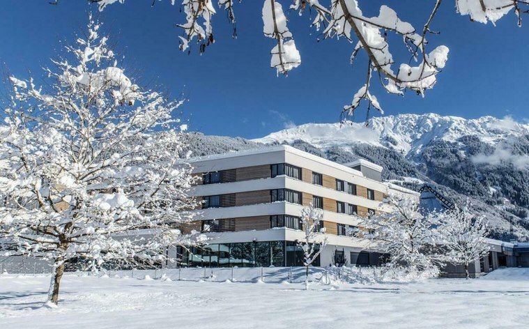 🏂 ÜN im 4* Sporthotel Silvretta Montafon (AT) inkl. HP & Spa ab 79€ p. P.