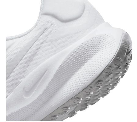 Schnell? 🔥 Nike Running Revolution 7 Laufschuhe für 24,94€ (statt 55€) - 44.5 & 45 Schnell? 🔥 Nike Running Revolution 7 Laufschuhe für 24,94€ (statt 55€) 44.5 & 45