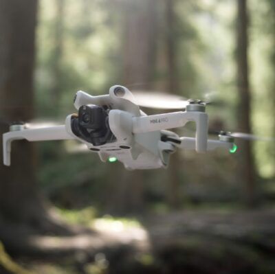 🚁📷🌍 DJI Mini 4 Pro Fly More Combo (DJI RC 2) + 1 Jahr Care Refresh für 849€ (statt 984€)