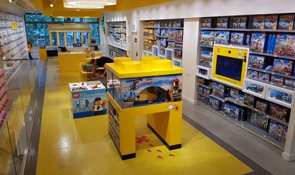 Gratis: LEGO Gruselspinne bei Bauaktion in LEGO® Stores am 30.10.