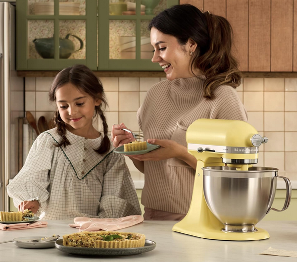 KitchenAid Artisan 5KSM195 Küchenmaschine 4,8 & 2,8l für 350,99€ (statt neu 499€)