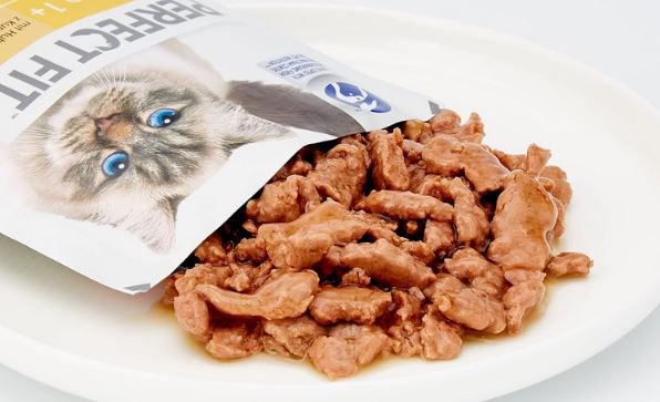 12er Pack Perfect Fit Sensitive 1+ Katzenfutter mit Huhn ab 7,27€ (statt 11€)