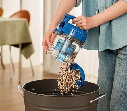 Eureka WhirlWind beutelloser 700W Staubsauger für 58,50€ (statt 69€)